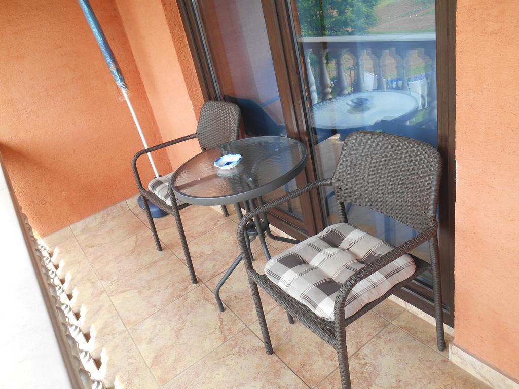 House Mihaela&nina Apartment Seliste Dreznicko Luaran gambar